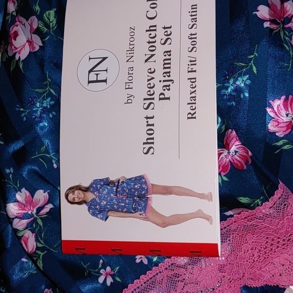 NWT Flora Nikrooz Women's Notch Collar PJ Set soft stain - Picture 8 of 8